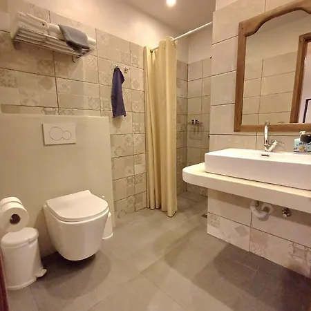 Ξενοδοχείο με διαμερίσματα Maria Ίος