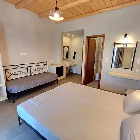 Ξενοδοχείο με διαμερίσματα Maria 3*