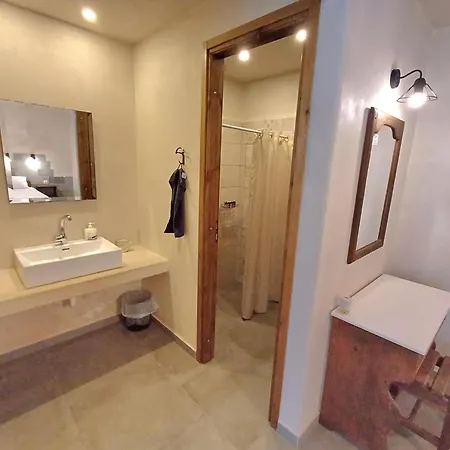 Ξενοδοχείο με διαμερίσματα Maria Ίος