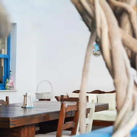 Ξενοδοχείο με διαμερίσματα Maria Ίος